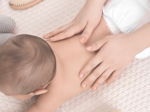 ベビーマッサージ